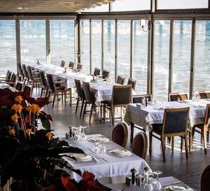 Yali Balik Restaurant Photos Pictures Of Yali Balik Restaurant Izmir Zomato